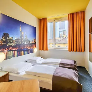 Otel Frankfurt-hbf ***
