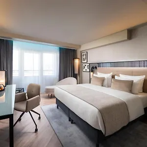 Otel Leonardo Royal Frankfurt ****