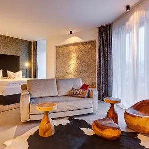 Im Bunker **** Monaco di Baviera