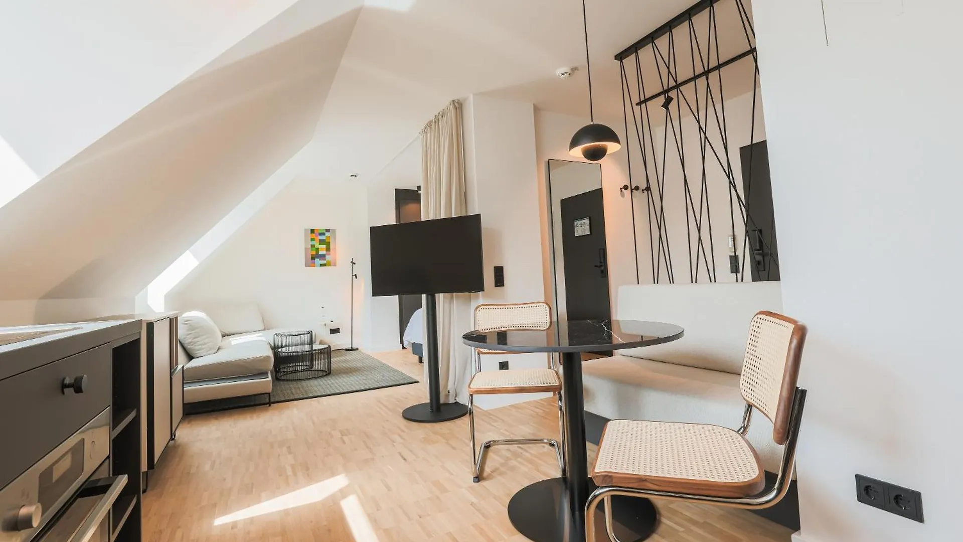 Bob W Munich Schwabing Aparthotel Tyskland